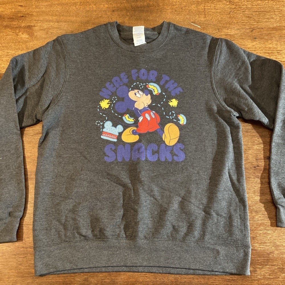 Here For The‎ Snacks Disney Sweatshirt Medium Gray Crew Neck Mickey Mouse